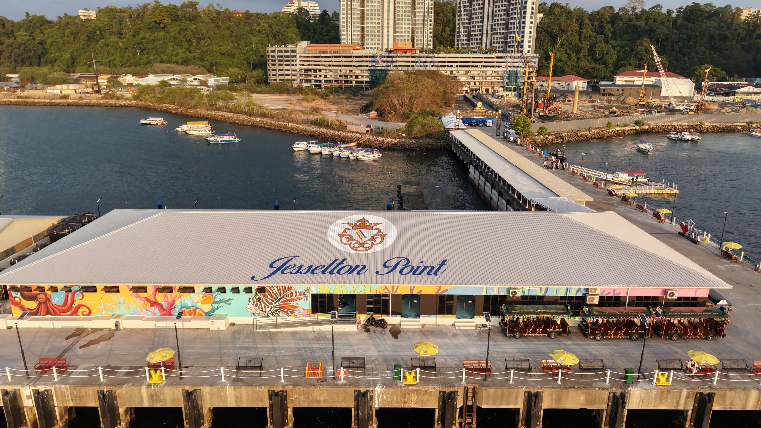 Tunku Abdul Rahman Marine Park islands from Jesselton Point
